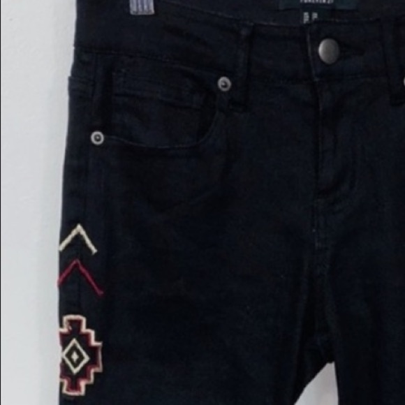 Forever 21 Black Aztec Print Skinny Jeans - Picture 7 of 9